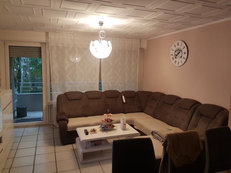 Wohnzimmeransicht 1 mit Balkon Wohnung M�nchengladbach
