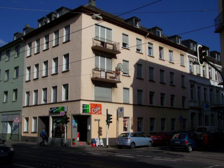 Gesamtfront Krefeld Wohn- / Gesch�ftshaus Wohn- und Gesch�ftshaus in Zentrumsn�he