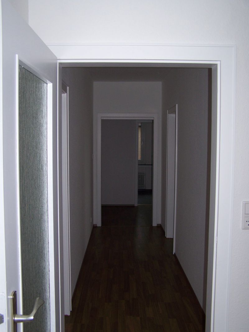 Diele links Mehrfamilienhaus Wuppertal