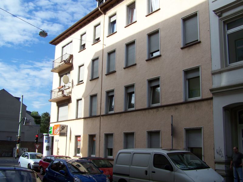 Front Seitenstra�e Wohn- / Gesch�ftshaus Krefeld