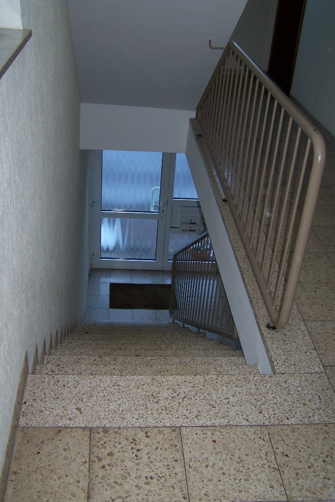 Abgang vom 1.OG zum Hauseingang Wohnung Xanten
