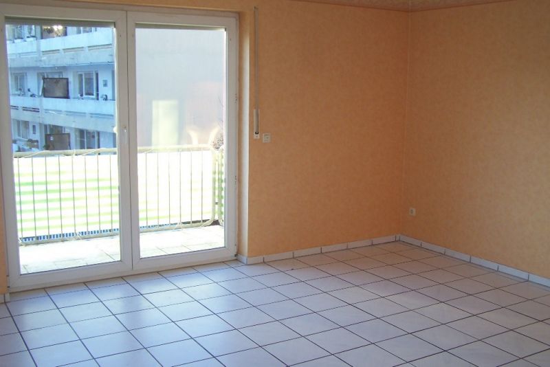 Wohnzimmer mit Balkon Wohnung Xanten